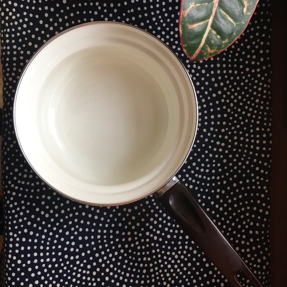 1970s Sanko Enamel Saucepan with Orange Flowers - Picture 3 of 4